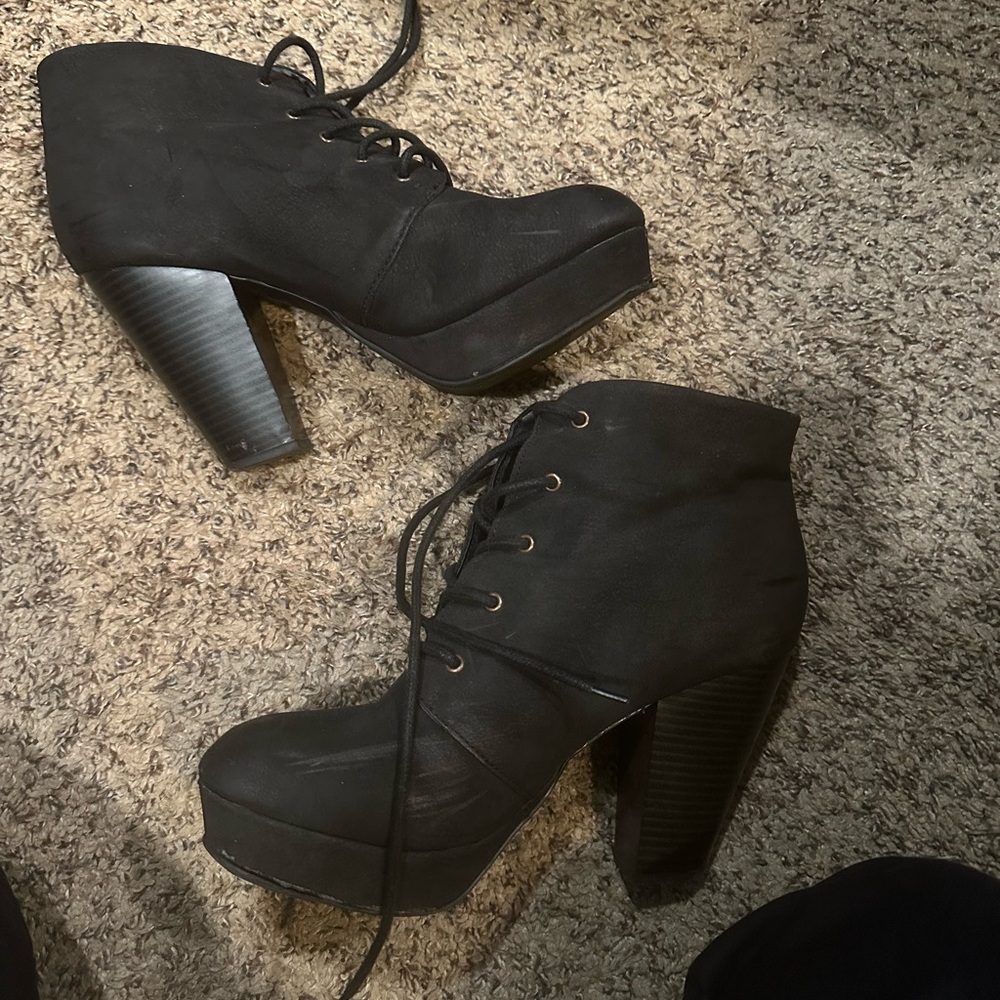 Stylish Black Women's Platform Ankle Boots